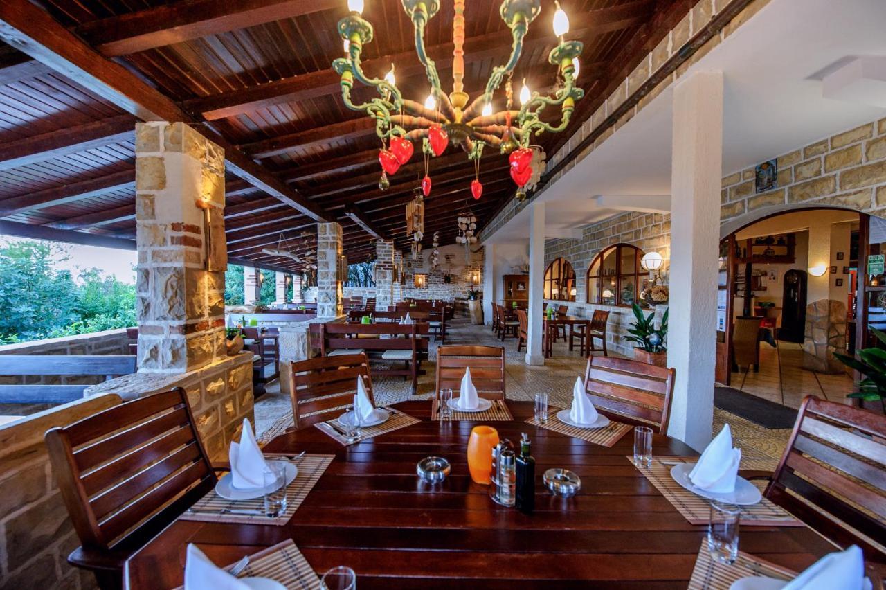 Hotel Skalinada 자발라 외부 사진